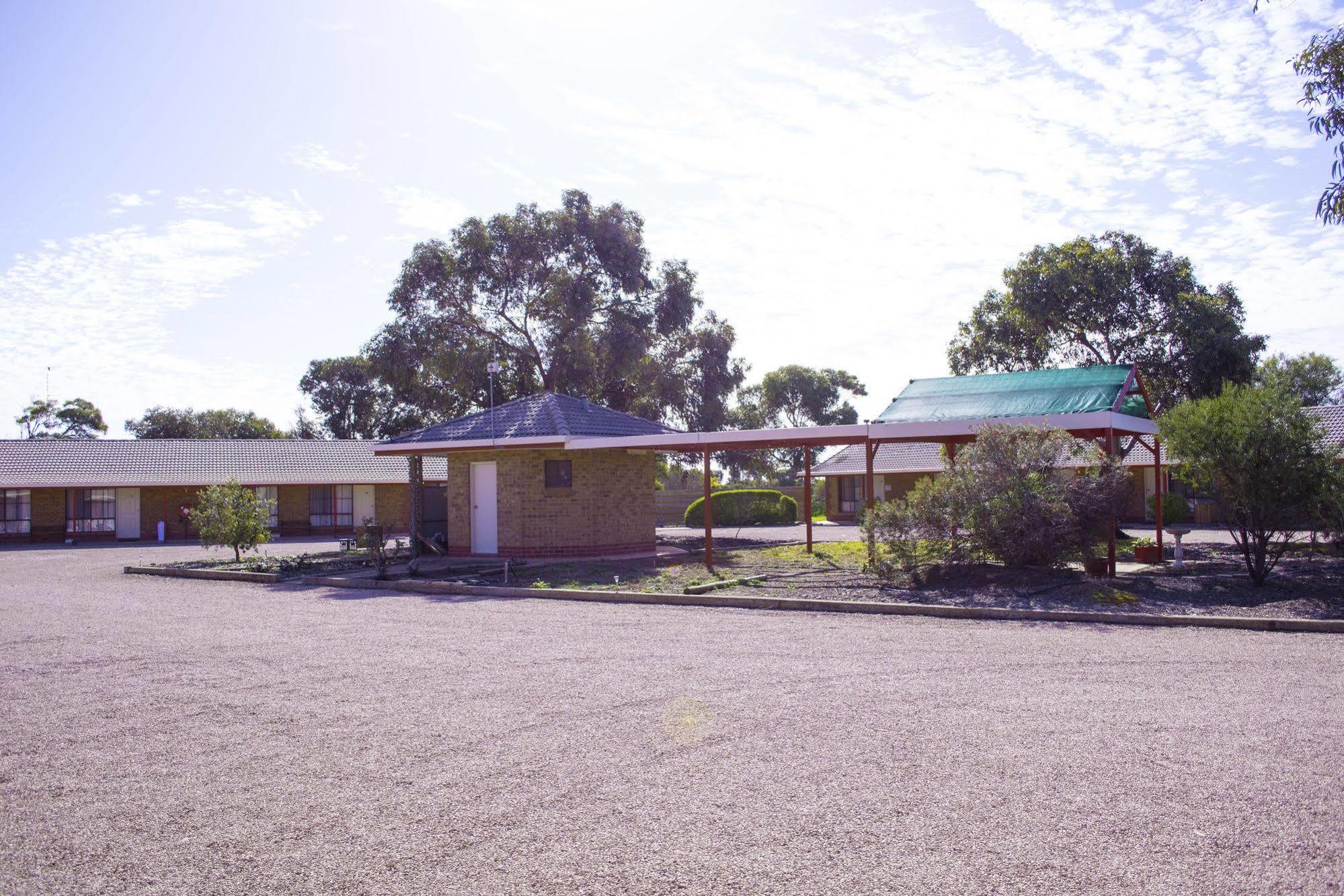 Kadina Gateway Motor Inn Bagian luar foto