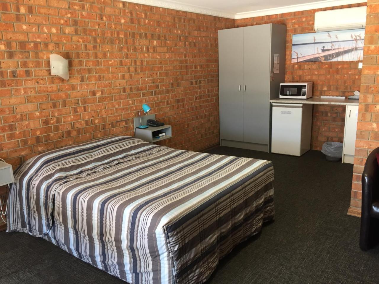 Kadina Gateway Motor Inn Bagian luar foto